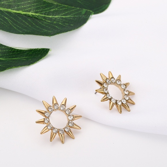 ADELINE | Crystal Starburst Statement Earrings - Picture 2 of 7